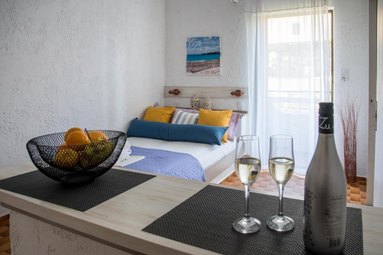 Aparthotel Amazona Agia Pelagia  Esterno foto